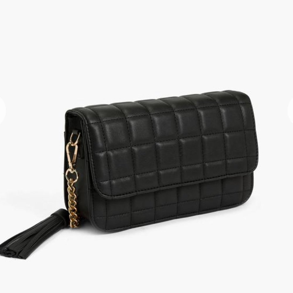 Jizzle Woven Tassel Crossbody-Black